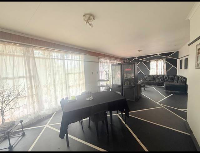 8 BEDROOM HOUSE FOR SALE IN VANDERBIJLPARK CE 5